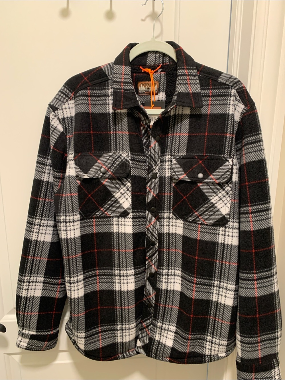 AVENTYR Mountain Stylish & Comfort Men's Lightweight Jacket. BWT. Size:M.